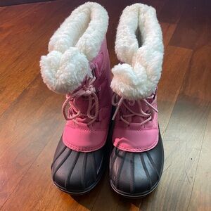 Cat & Jack kids snow boots, pink, size 5, like new